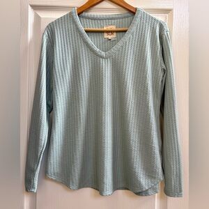 Women's Mint Long Sleeve V-Neck Top